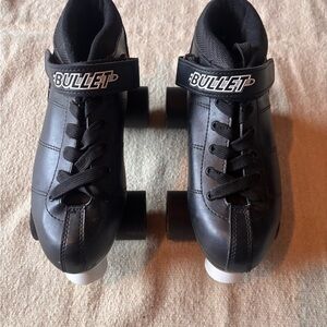 Bullet Men's Black Roller Skates size 8